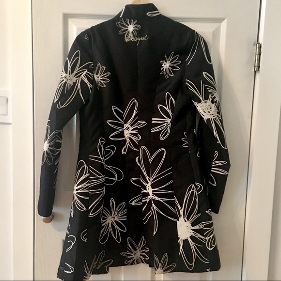 Desigual Coat with Flower Print - Picture 2 of 6
